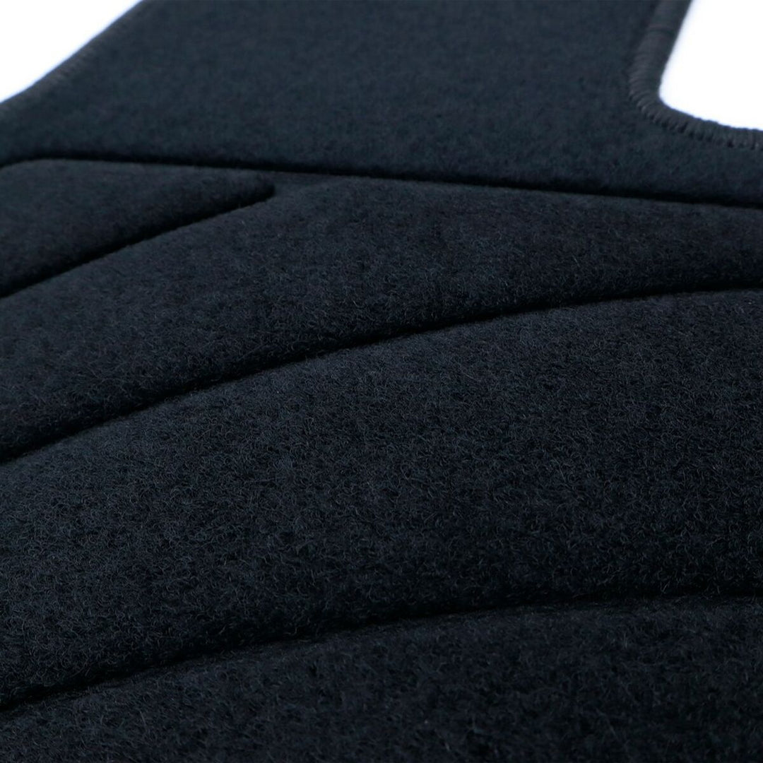 V5HBC686129E03229EE4DB56A4221184C4DR3955603P6