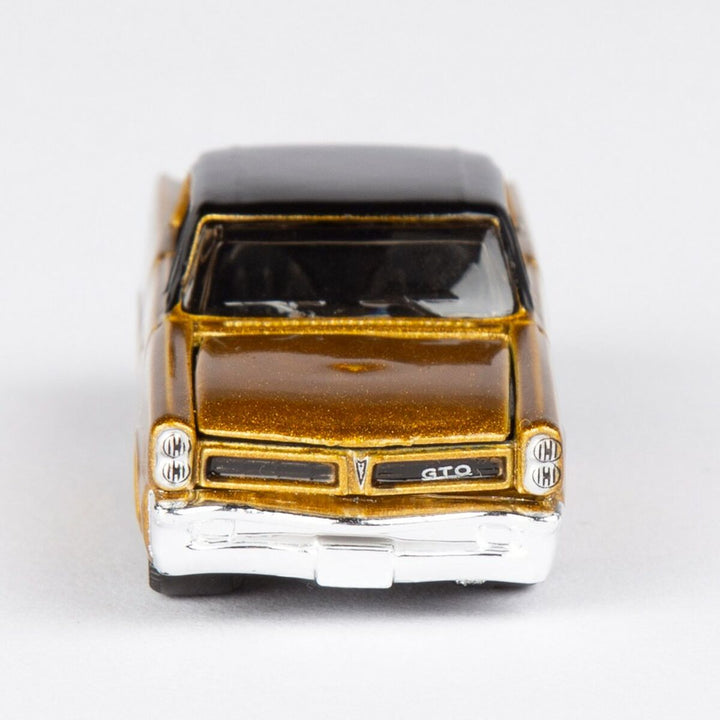 V3H1B0882030F3DBAA121AD0CF8FC14B1F7R5746369P6