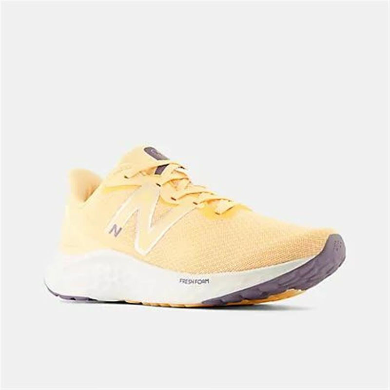 Running Shoes for Adults New Balance Fresh Foam Light brown Lady