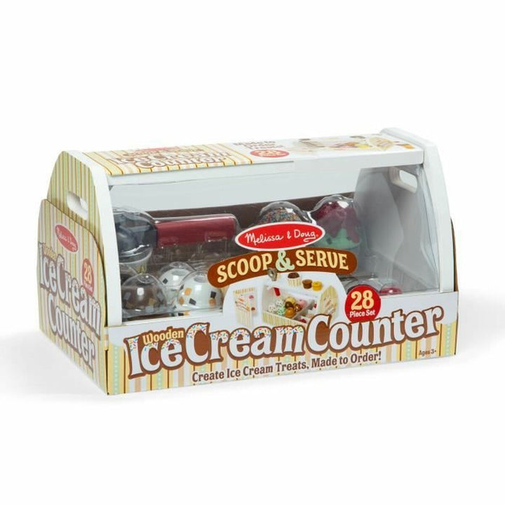 Action Figure Melissa & Doug