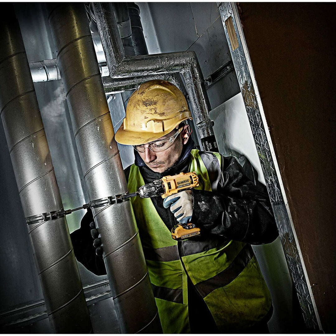 V8H21690A15A1C2EC95594CAA2C2970881CR7231270P8