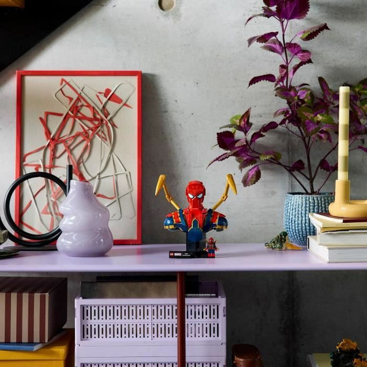 Construction set Lego 76326 Iron Spider-Man Bust 379 Pieces