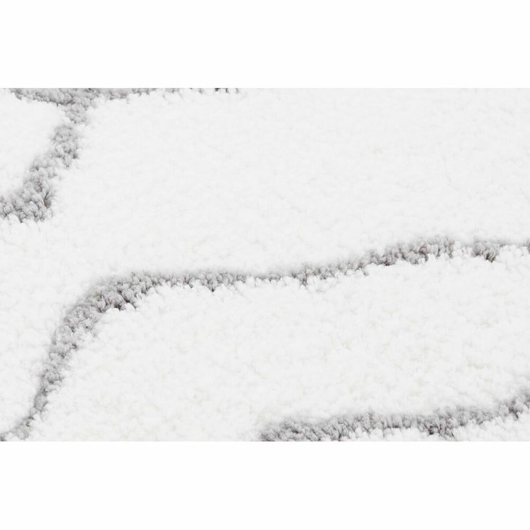 V11HFFA0D8192109D71BD640BF66A73DFB0AR3925528P3