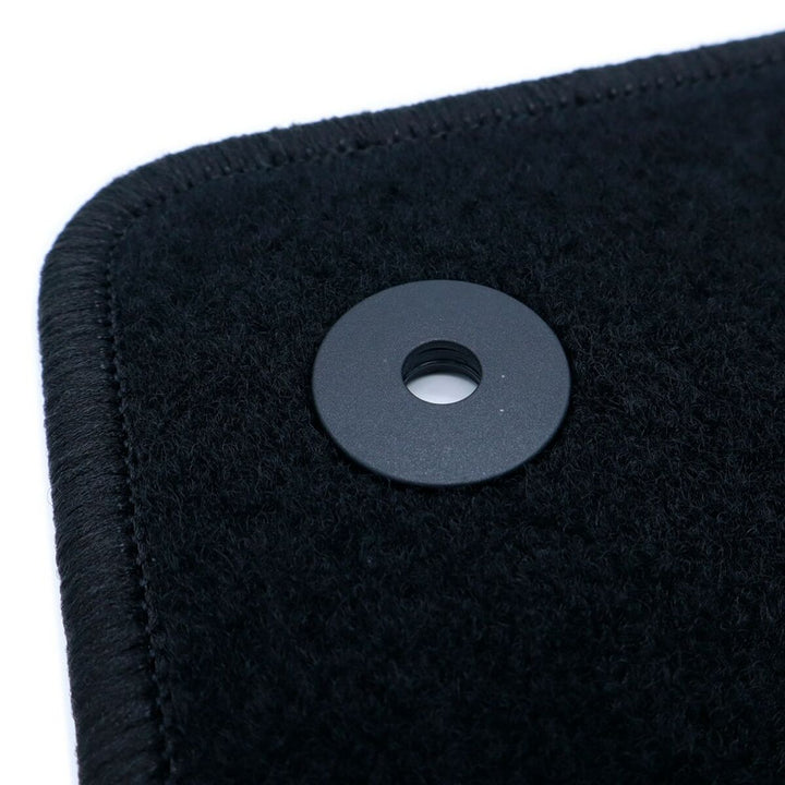 V5HCE423BD69A70D0302BF809B77BA5437ER3955381P7