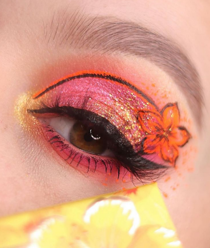 BLOOMING HUES | 5 SHADE PALETTES