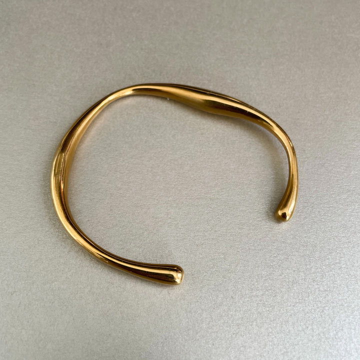 Danai Luxe 18k Gold Plated Bangle