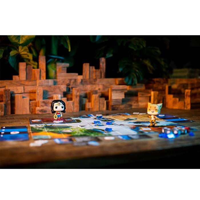 Pop Funkoverse: Dc 102 - Expandalone Strategy Board Game - 27x17x7cm
