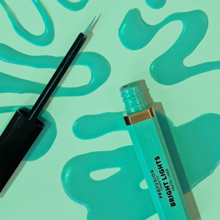 BRIGHT LIGHTS | PASTEL EYELINERS