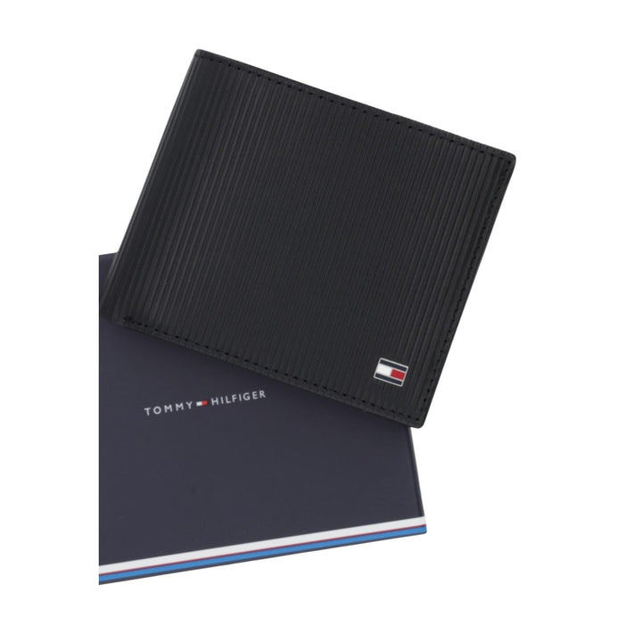 Tommy Hilfiger Men Wallet