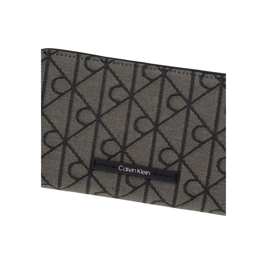 Calvin Klein  Women Wallet