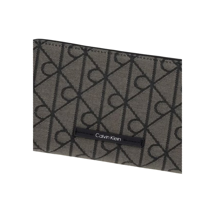 Calvin Klein  Women Wallet