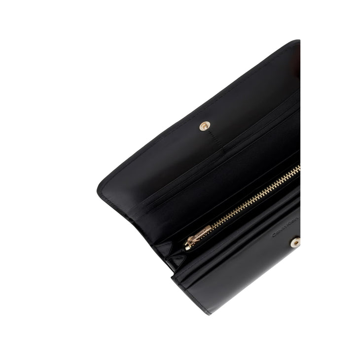 Calvin Klein  Women Wallet